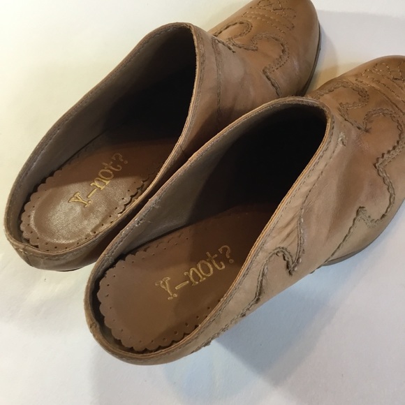 Y-Not?, Size 8 1/2, Tan Color Beautiful Almond Toe - Picture 5 of 7